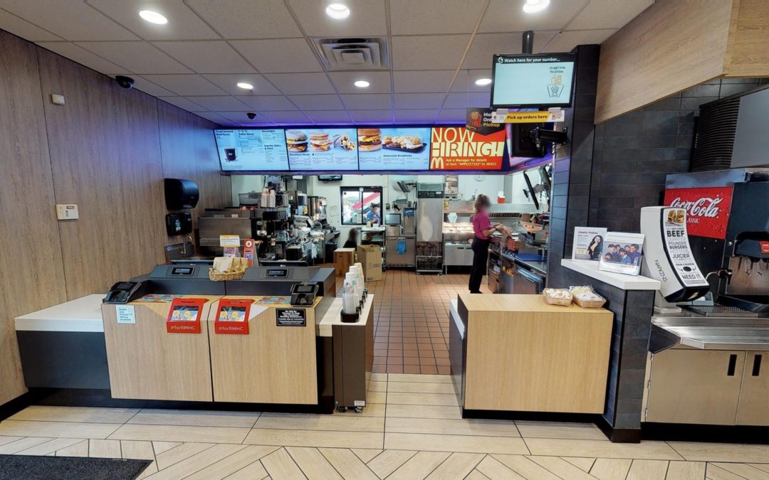 480703 – GREEN BAY, WI – 27332